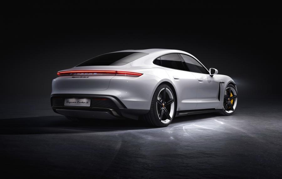  Porsche Taycan Turbo S 2019 года  (WW) (фото 11 из 46)